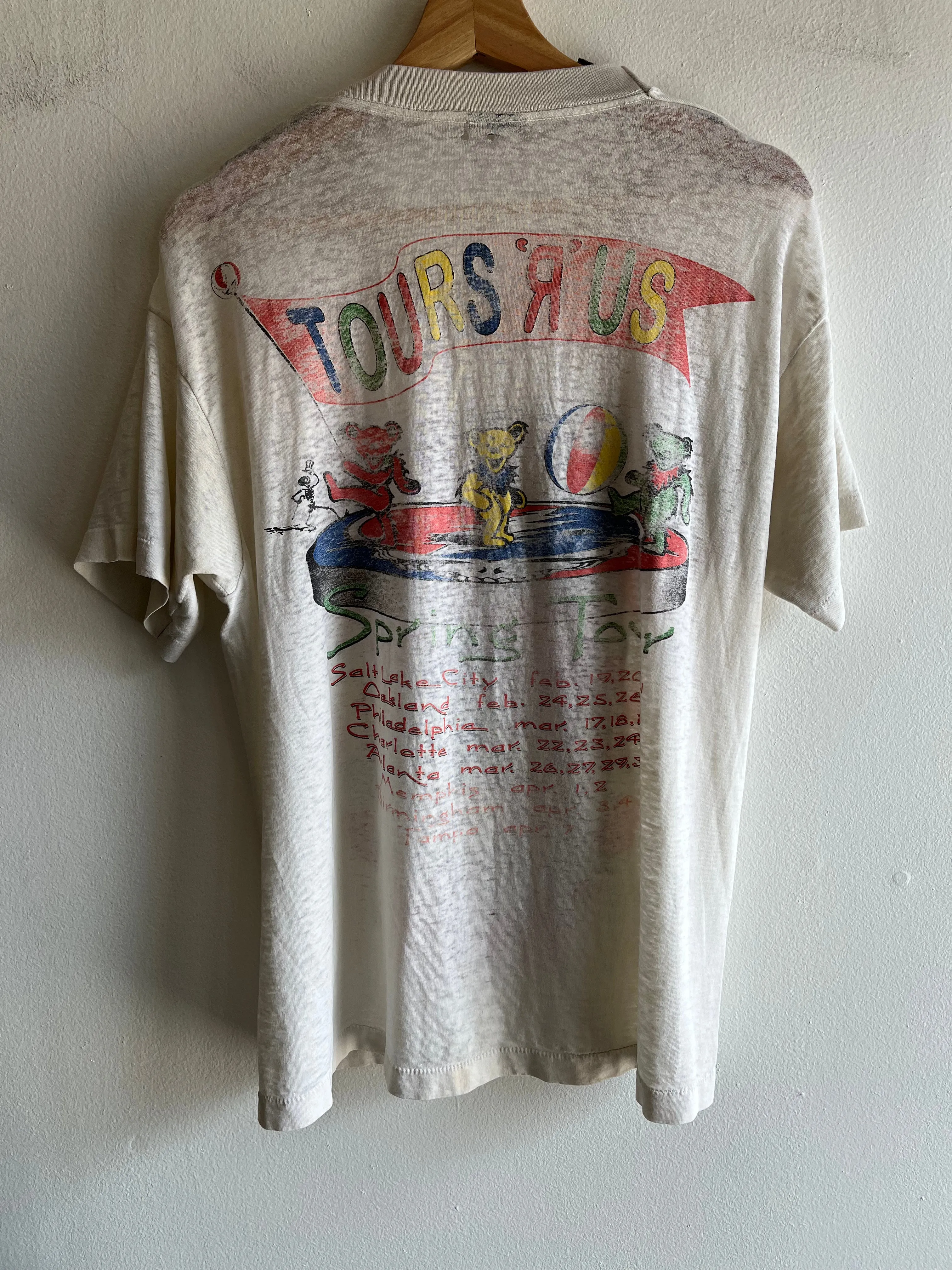 Authentic Vintage 1995 Grateful Dead Tours R Us Shirt