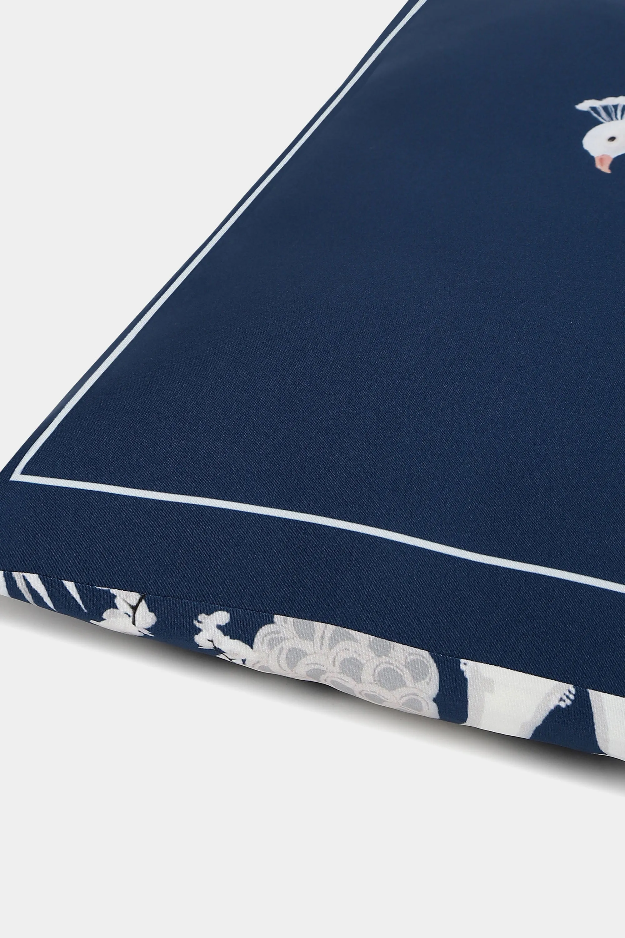 Izu Juno Cushion - Large