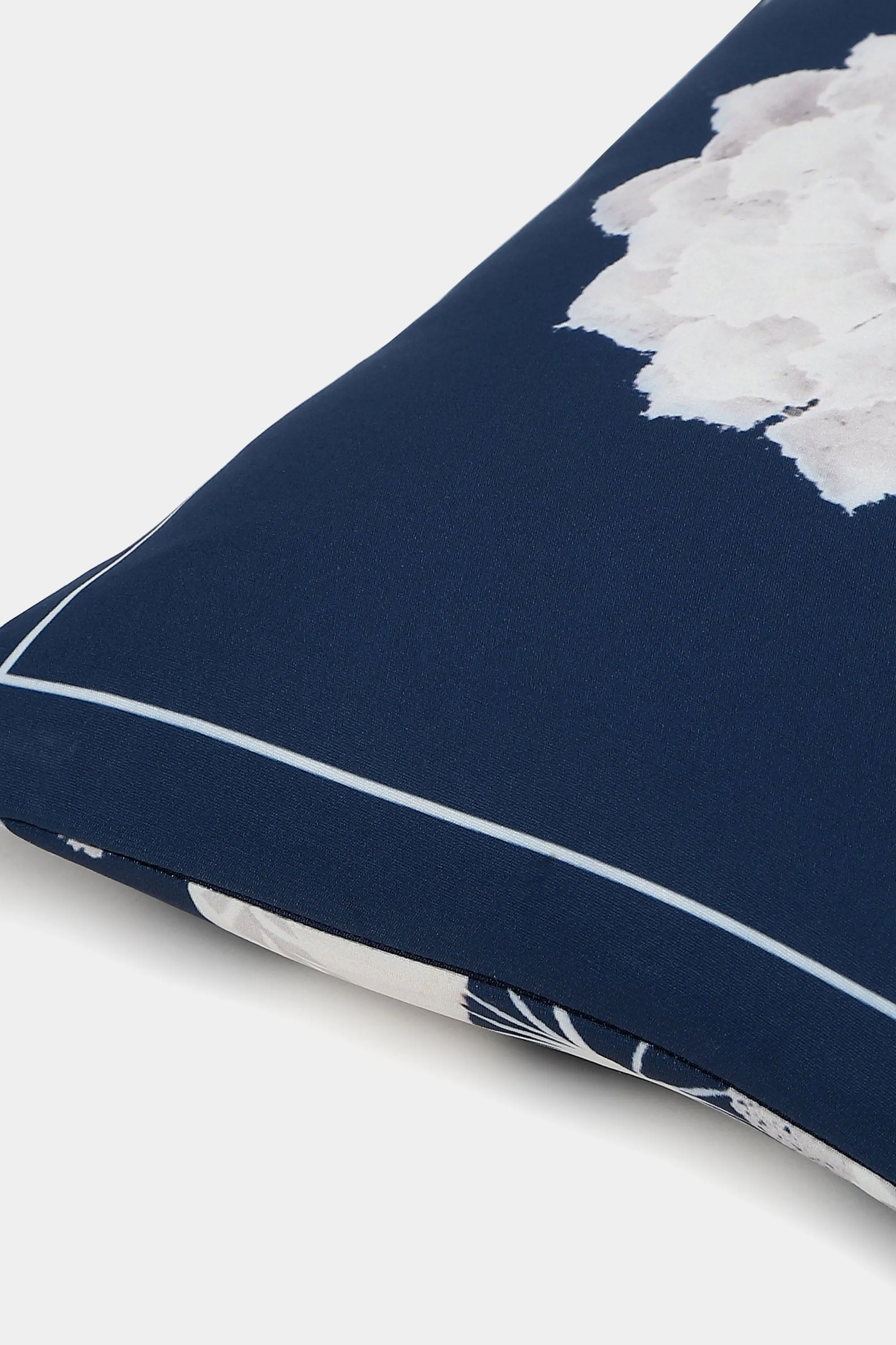 Izu Juno Cushion - Small