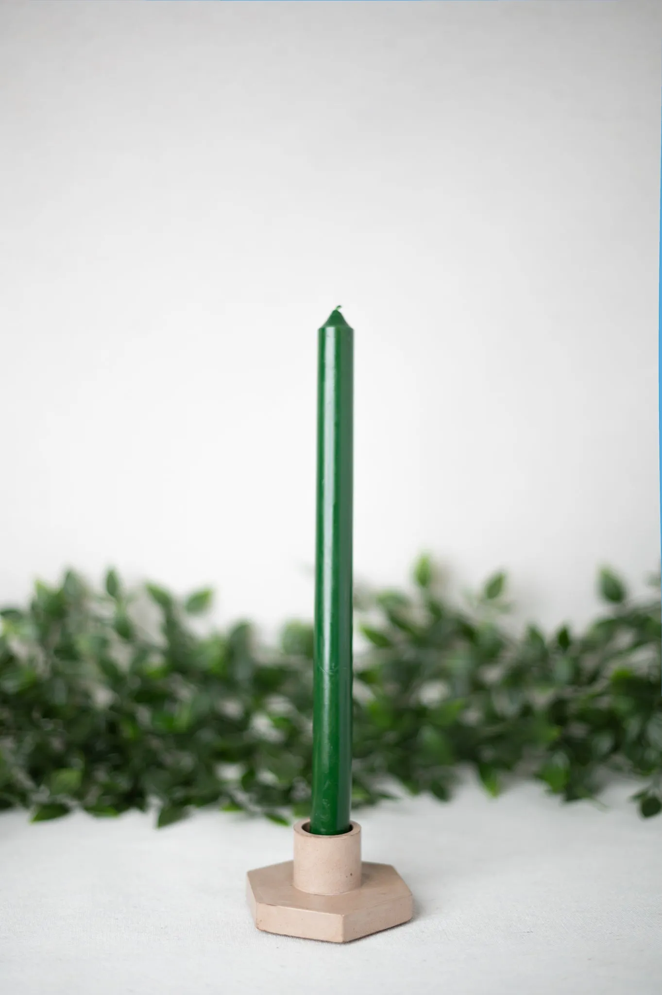 "Honeycomb" Concrete Pillar Holder