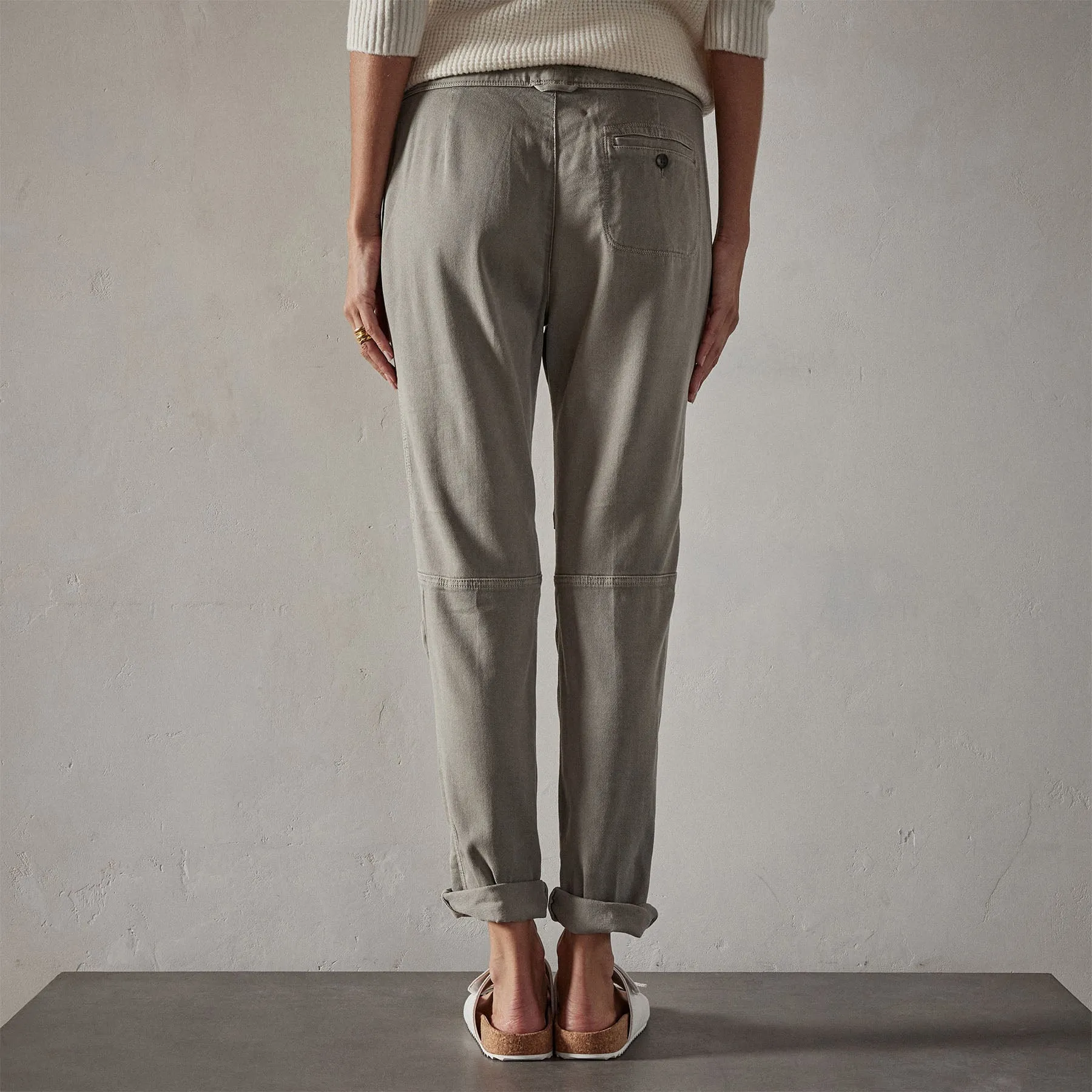 Soft Drape Pant - Concrete Pigment